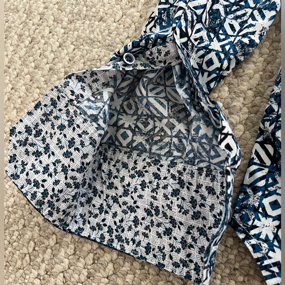 Robert Graham Men’s Small, Blu/wht, Pierson Geometric, Long Sleeve, Button down - Picture 4 of 9